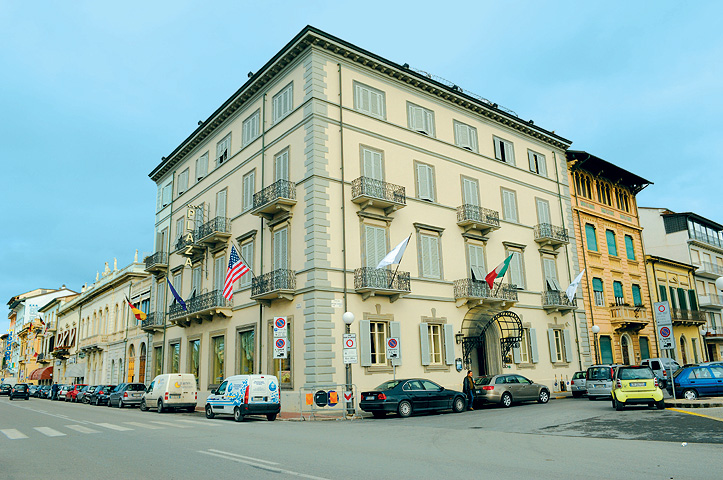 Hotel Plaza de Russie